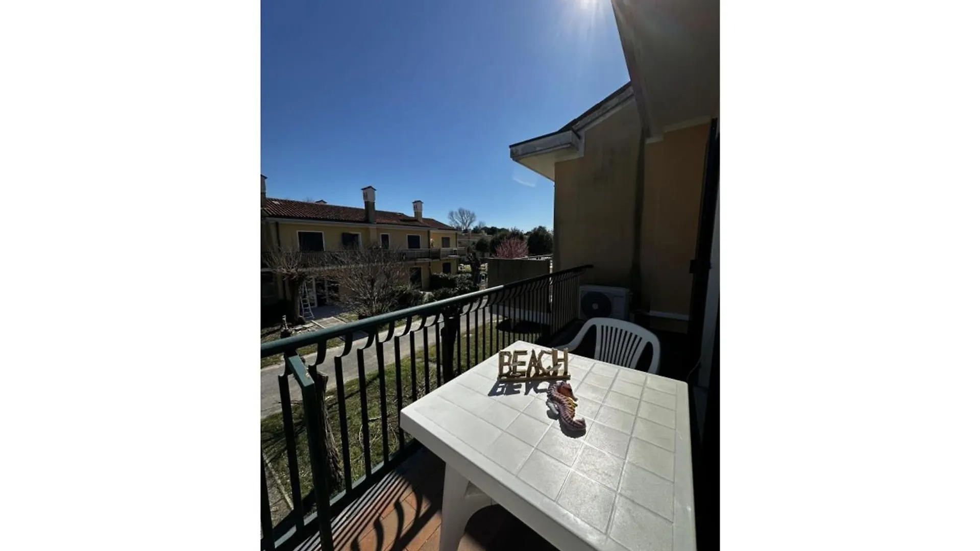 Renovated Home With Pool In Bibione Apartment